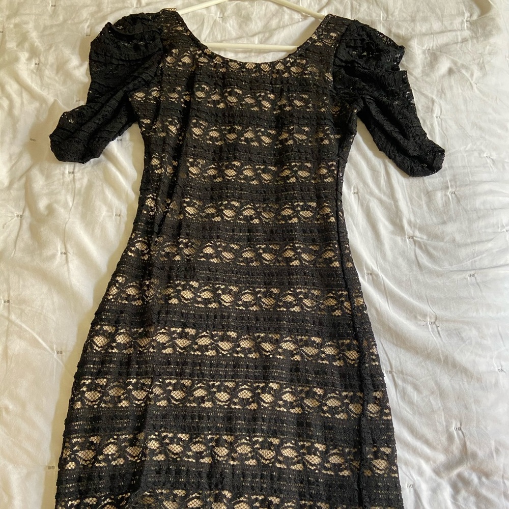 Black/tan mini dress